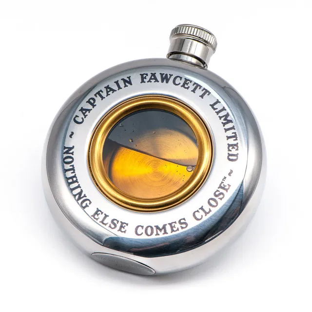 captain-fawcett-limited-edition-stainless-steel-hip-flask-2025-flachmann-mit-zer image 1