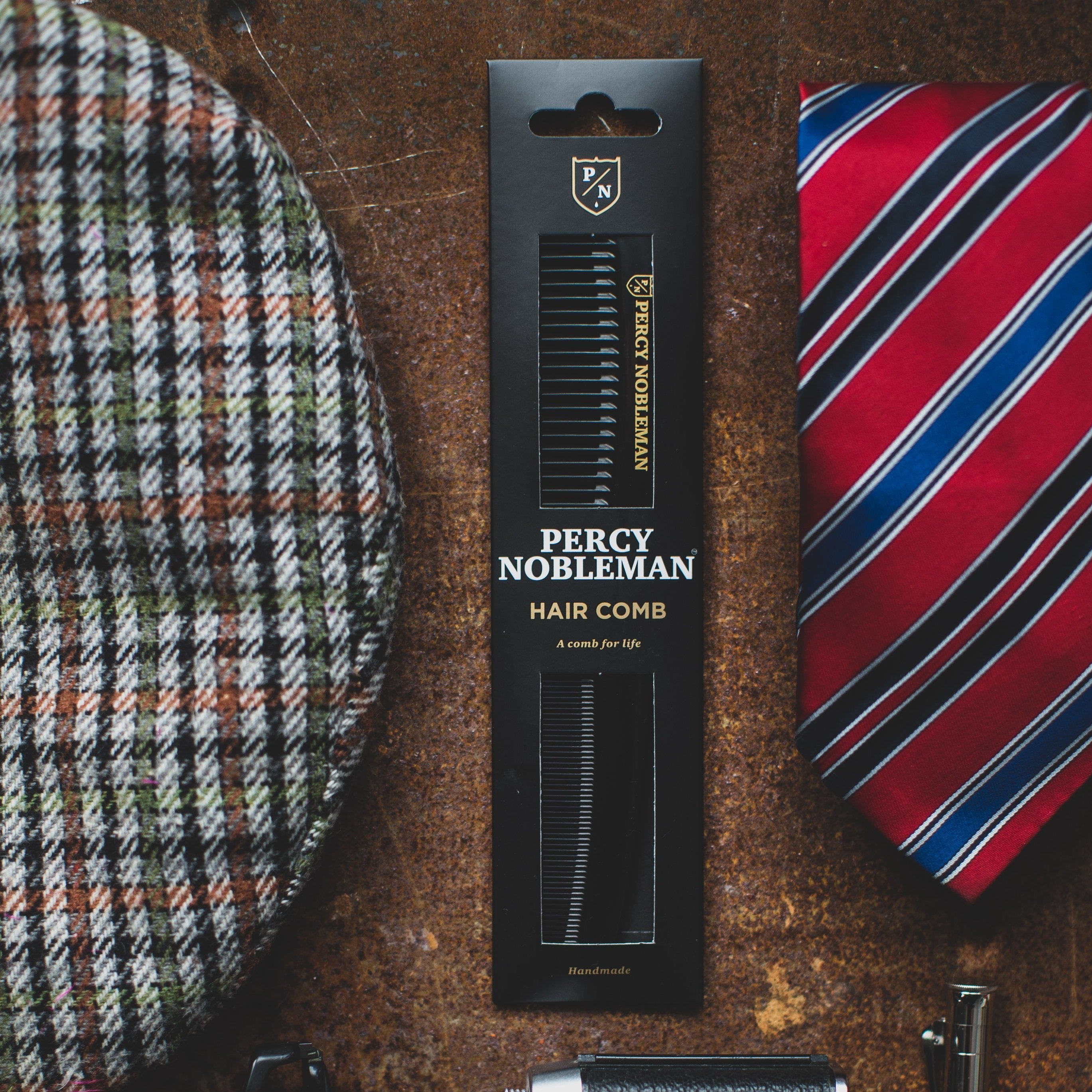 percy-nobleman-hair-comb-handgemachter-gummikamm-f-r-haare-und-bart image 2