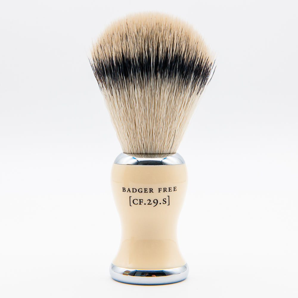 captain-fawcett-faux-badger-shaving-brush-veganer-synthetischer-rasierpinsel image 4